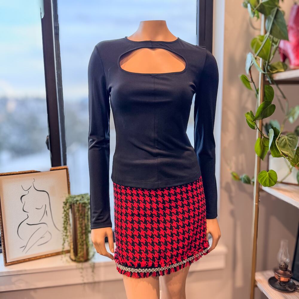 NWT-Miami of Francescas Black Long Sleeved Zip Back Top-Cut Out Neck Line-Size S